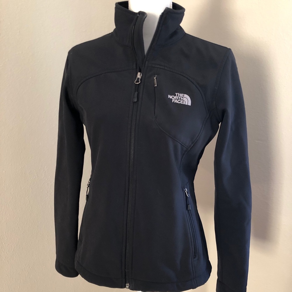 Women’s North Face Apex SMALL